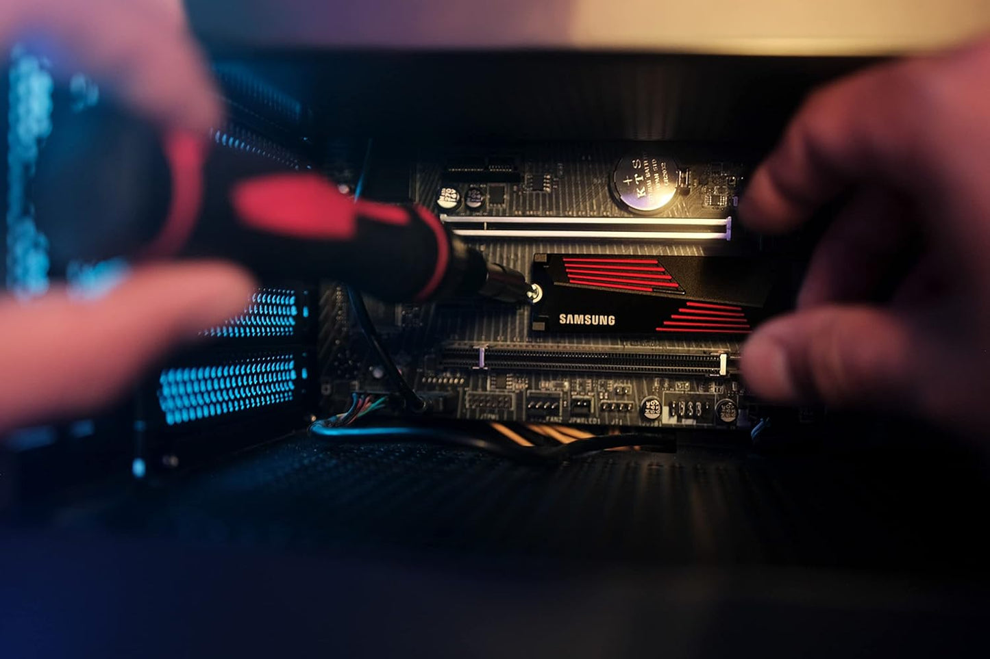 Samsung 990 PRO Heatsink 2TB M.2 NVMe PCIe 4.0 Internal Gaming SSD